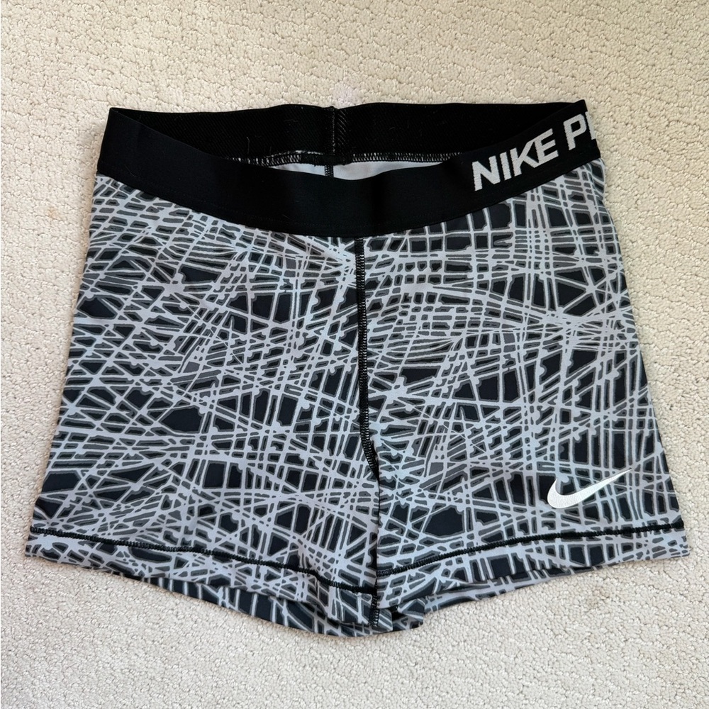 Nike Pro Women’s Black & Grey Printed Compression Shorts
